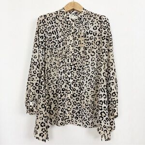 Jones New York Women’s Leopard Print Long Sleeve Blouse‎ Size Medium Loose Fit